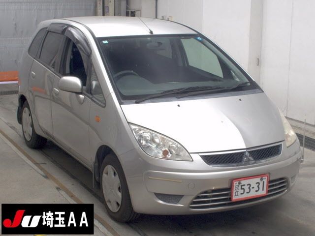 MITSUBISHI COLT — фото