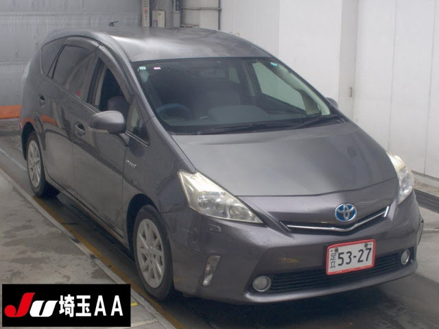 TOYOTA PRIUS — фото