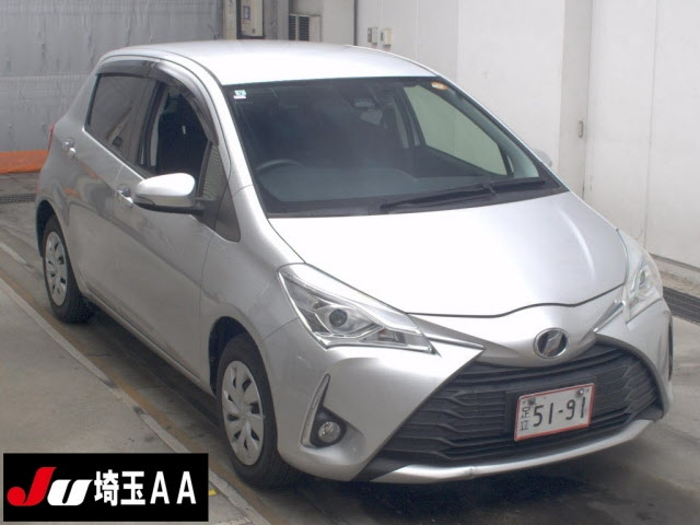 TOYOTA VITZ — фото
