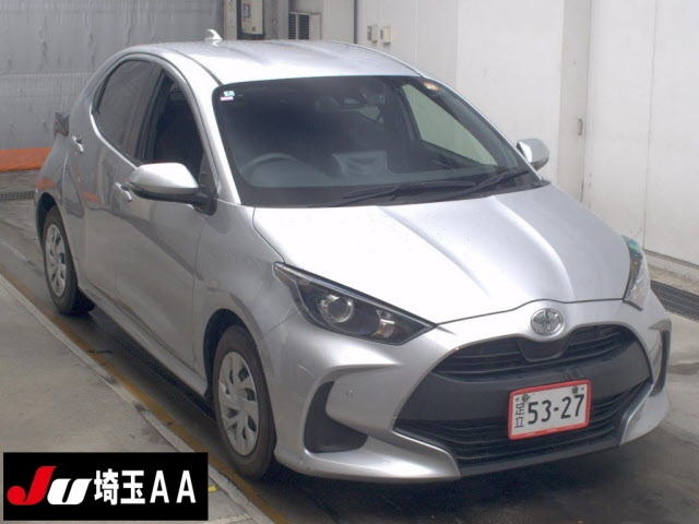 TOYOTA YARIS — фото