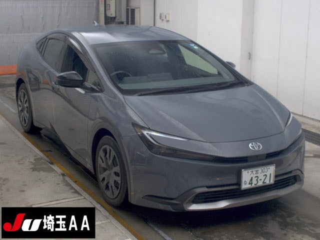 TOYOTA PRIUS — фото
