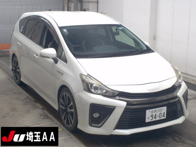 TOYOTA PRIUS — фото