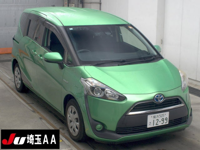TOYOTA SIENTA — фото