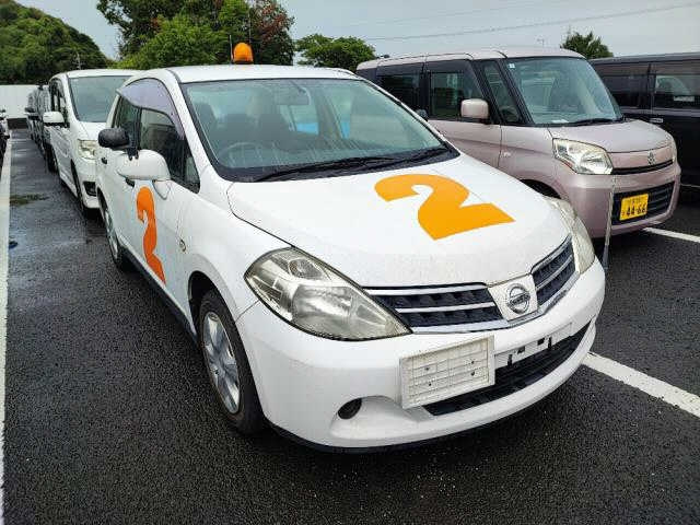 NISSAN TIIDA LATIO