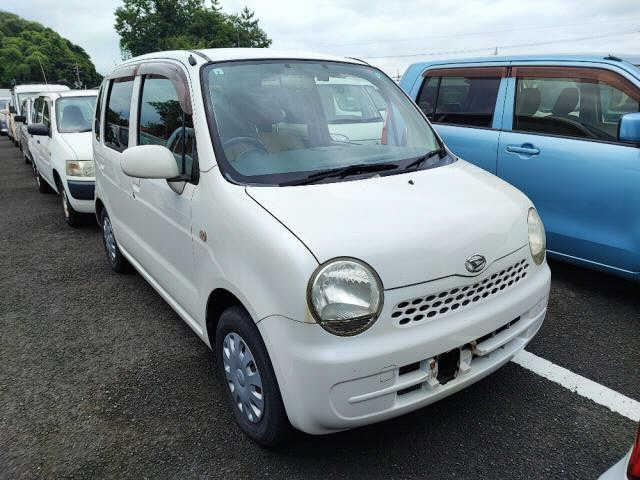 DAIHATSU MOVE — фото