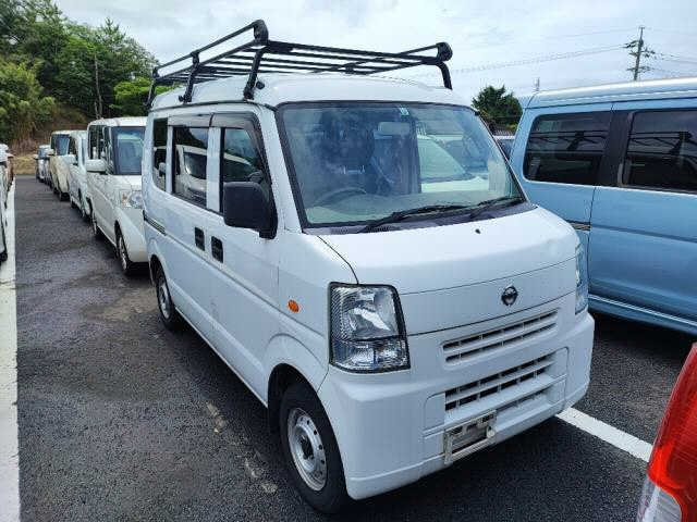 NISSAN CLIPPER — фото