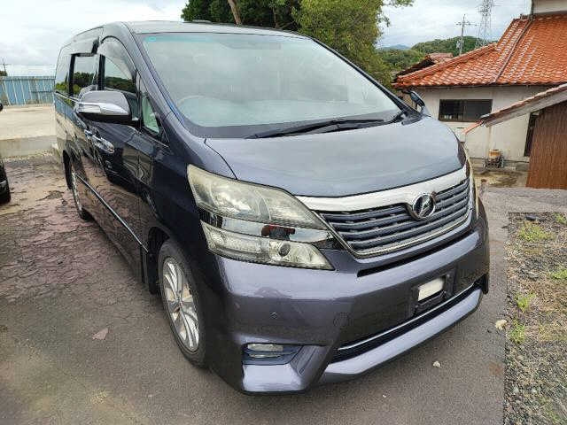TOYOTA VELLFIRE — фото