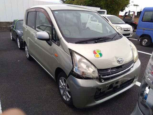 DAIHATSU MOVE — фото