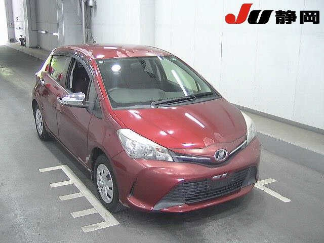 TOYOTA VITZ — фото