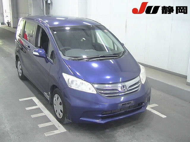HONDA FREED — фото
