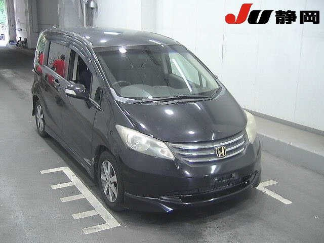 HONDA FREED — фото