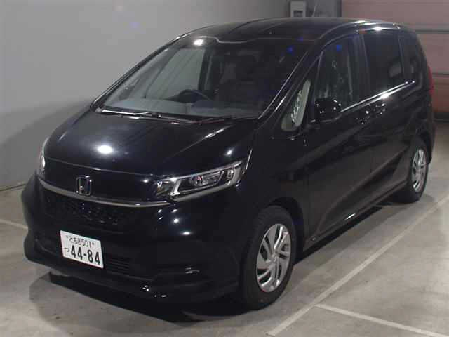 HONDA FREED — фото