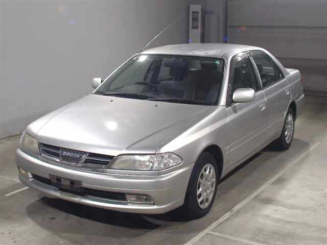 TOYOTA CARINA — фото