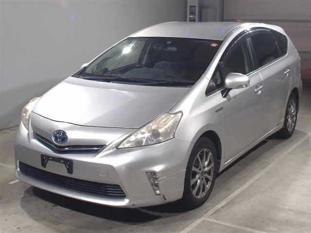 TOYOTA PRIUS — фото