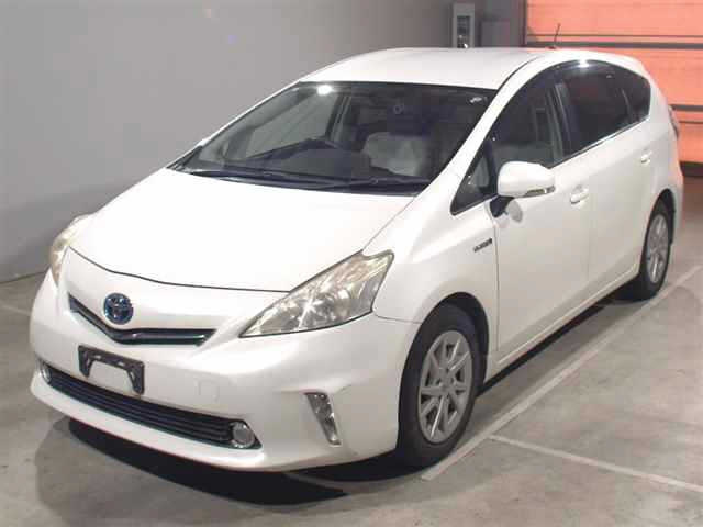 TOYOTA PRIUS — фото