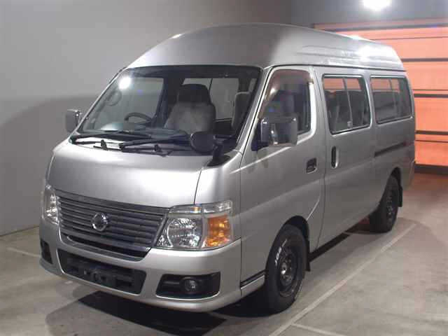 NISSAN CARAVAN — фото