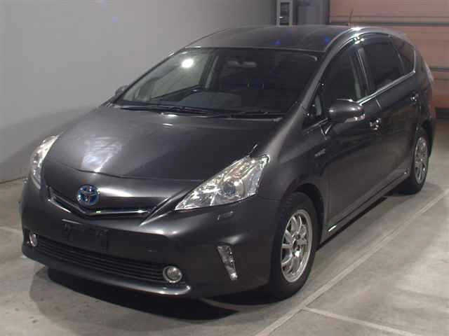 TOYOTA PRIUS — фото