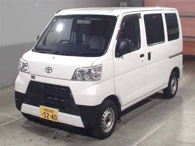 TOYOTA PIXIS — фото
