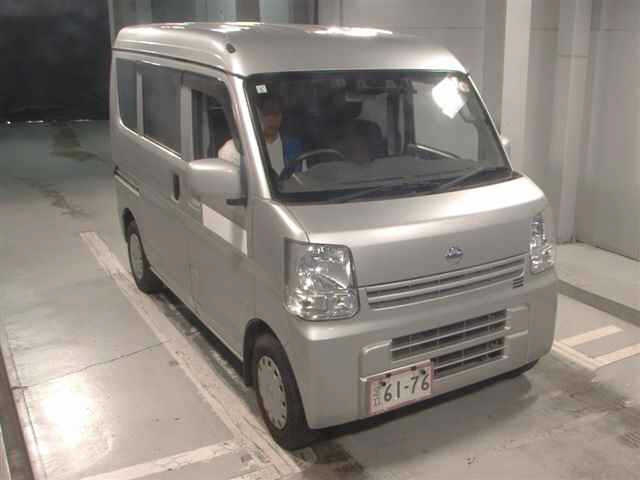 NISSAN CLIPPER — фото