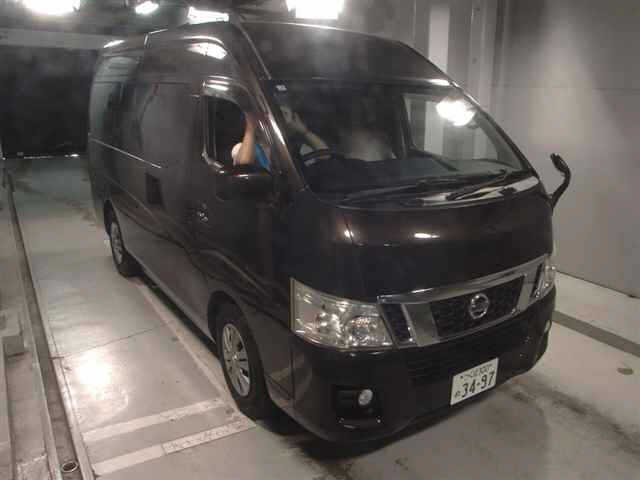 NISSAN CARAVAN — фото