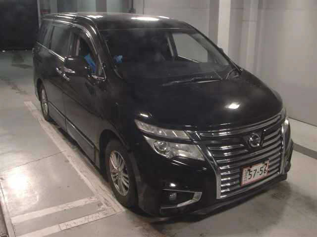 NISSAN ELGRAND — фото