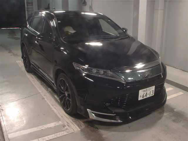 TOYOTA HARRIER — фото