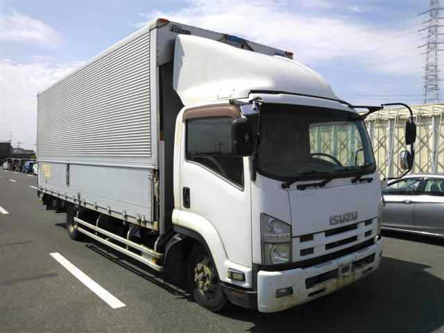 ISUZU FORWARD — фото