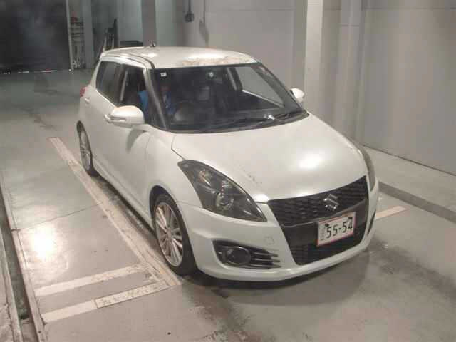 SUZUKI SWIFT — фото