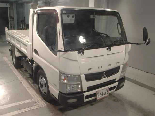 MITSUBISHI CANTER — фото