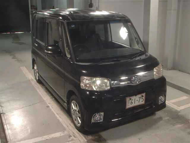 DAIHATSU TANTO — фото
