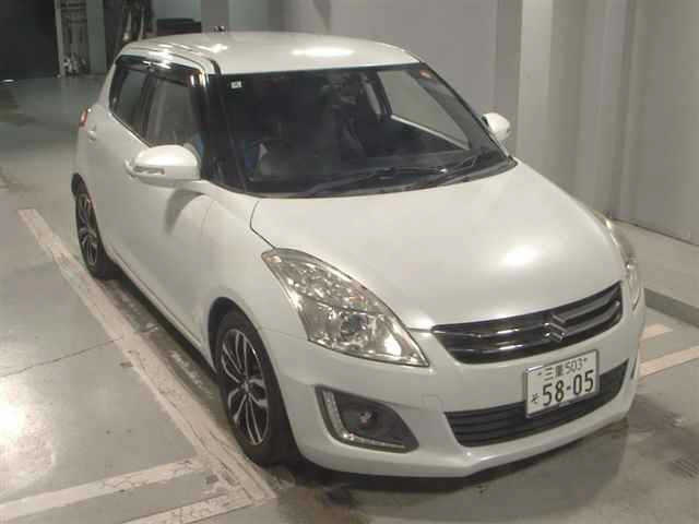 SUZUKI SWIFT — фото