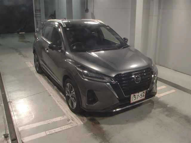NISSAN KIX