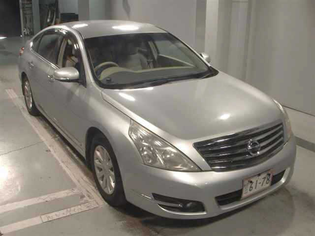 NISSAN TEANA