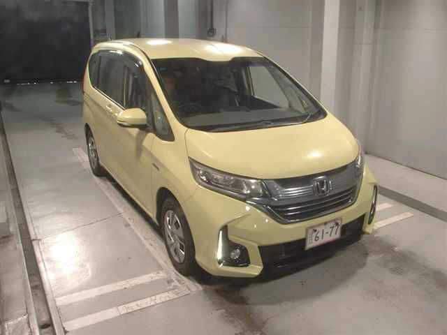 HONDA FREED — фото
