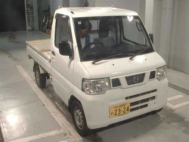 NISSAN CLIPPER — фото