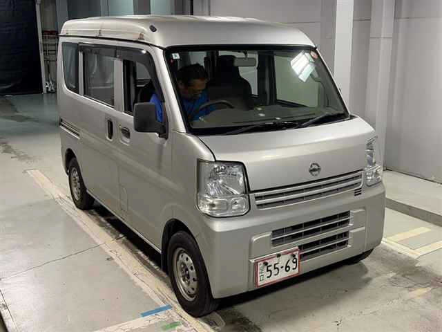 NISSAN CLIPPER VAN