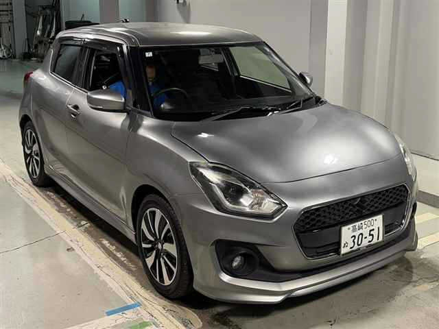 SUZUKI SWIFT — фото