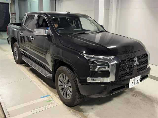 MITSUBISHI TRITON — фото