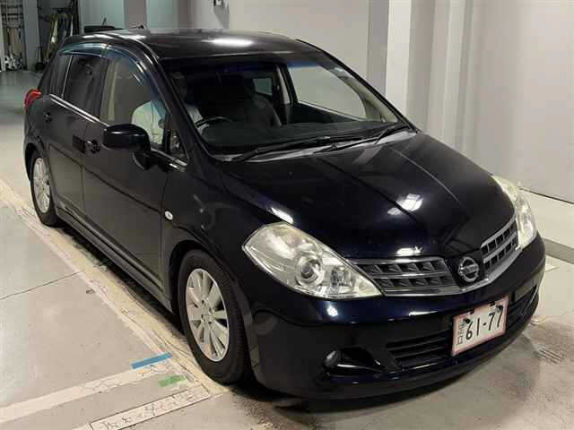 NISSAN TIIDA