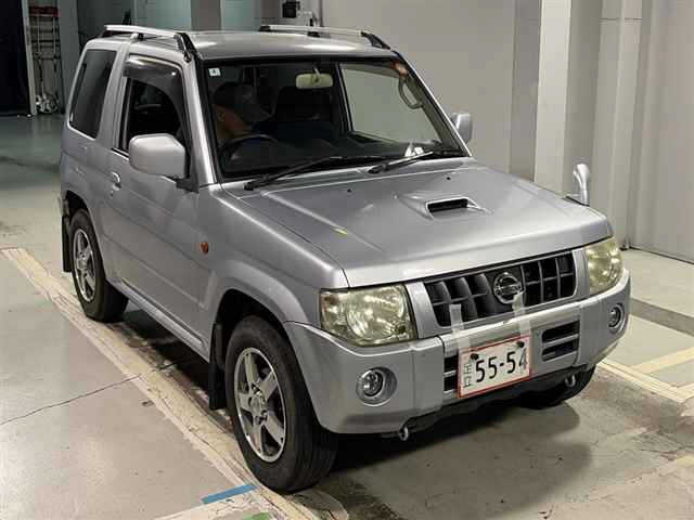 NISSAN KIX