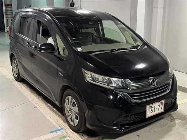 HONDA FREED — фото