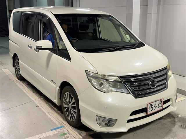 NISSAN SERENA