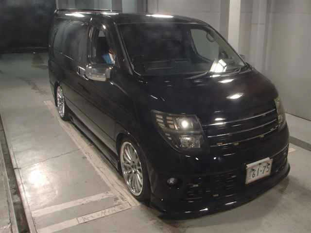 NISSAN ELGRAND