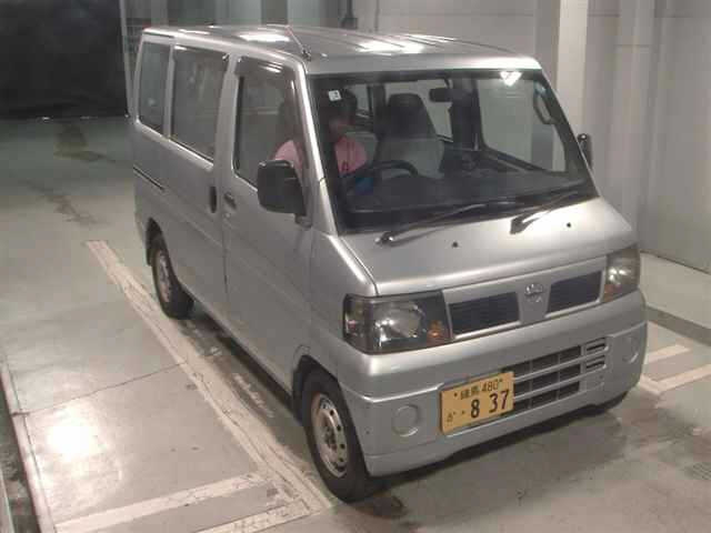 NISSAN CLIPPER VAN