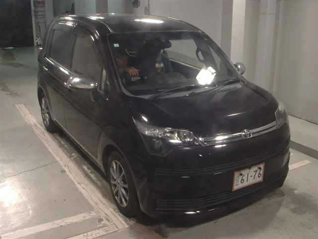 TOYOTA SPADE