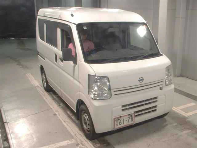 NISSAN CLIPPER VAN