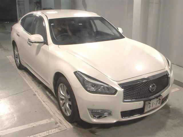 NISSAN FUGA