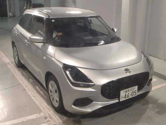 SUZUKI SWIFT — фото