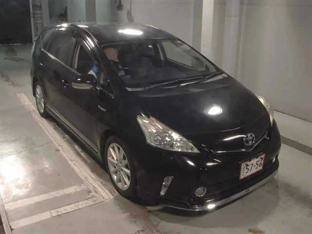 TOYOTA PRIUS — фото