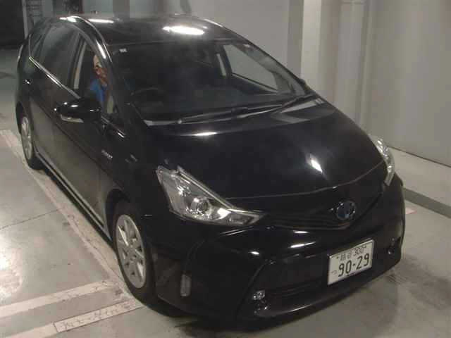 TOYOTA PRIUS — фото